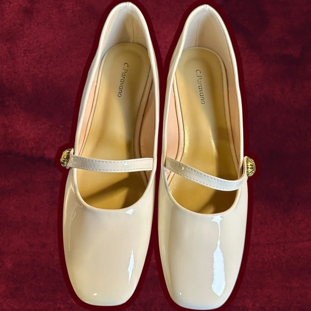 NWOT C. Paravano Cream Patent Square-Toe Mary Jane Flats with Gold Buttons Sz 41